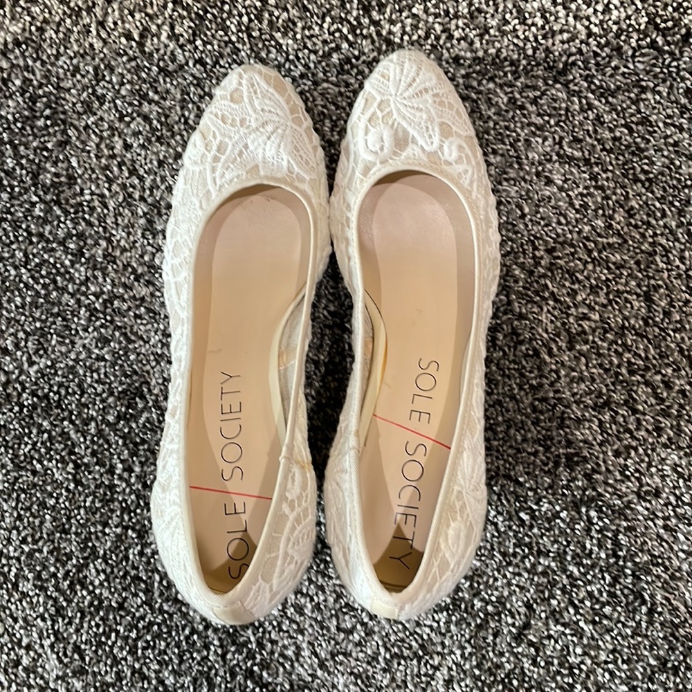 Vintage lace wedges